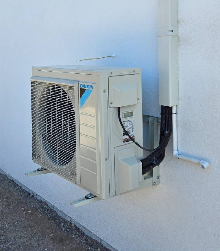 Mini split AC unit